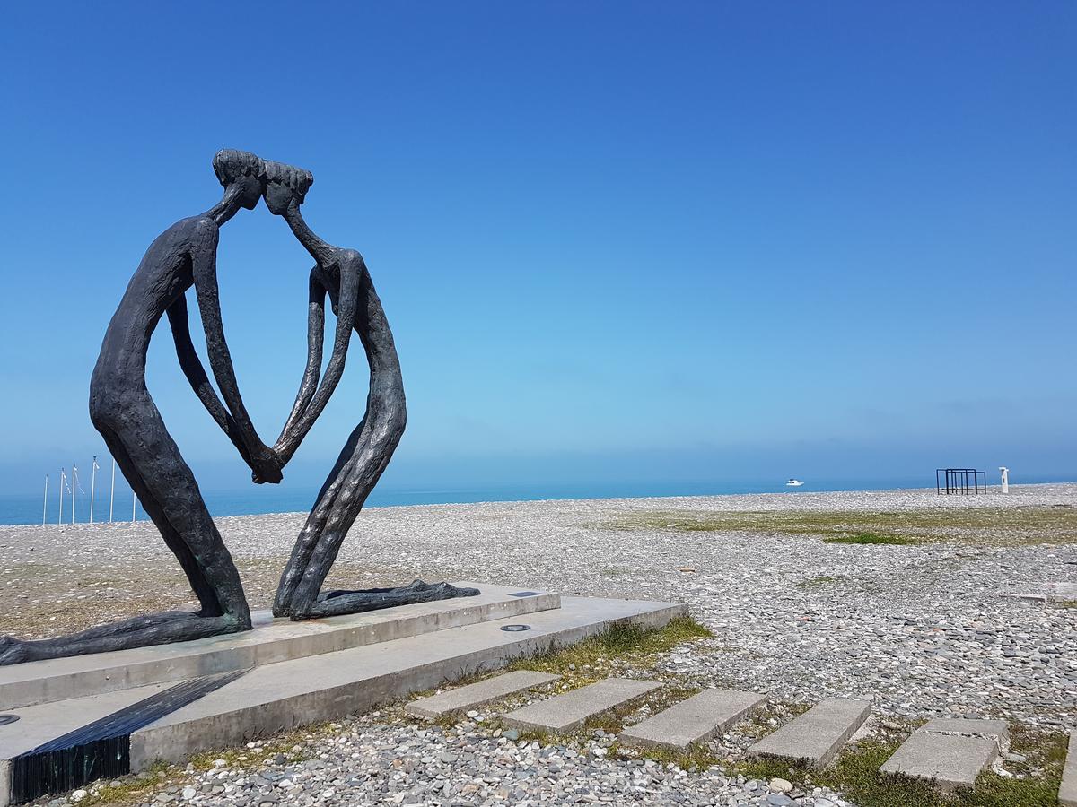 The Starry Night Apartment Batumi Zewnętrze zdjęcie