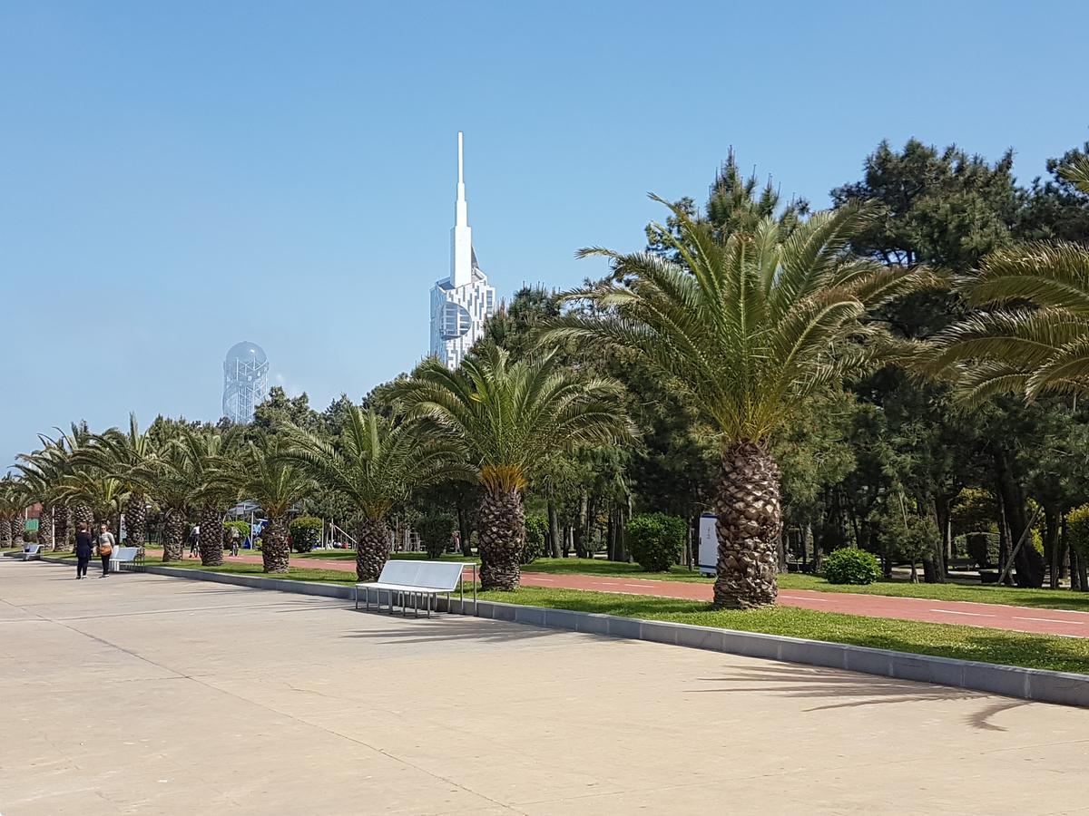 The Starry Night Apartment Batumi Zewnętrze zdjęcie