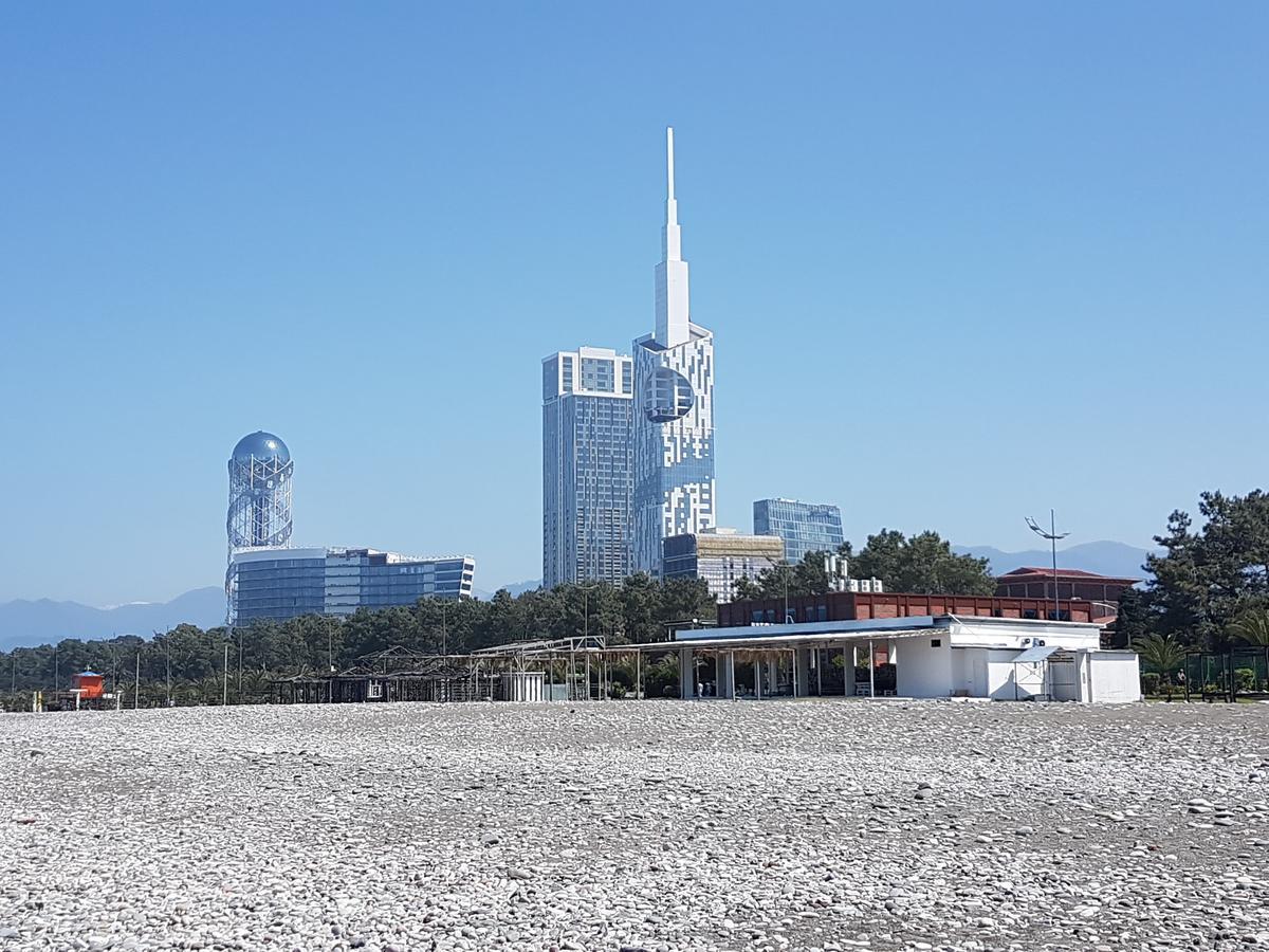 The Starry Night Apartment Batumi Zewnętrze zdjęcie